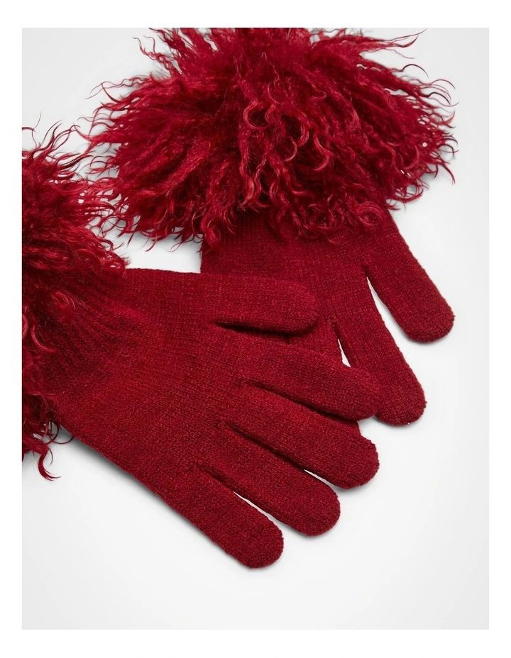 Shaggy Statement Gloves in Red image 3