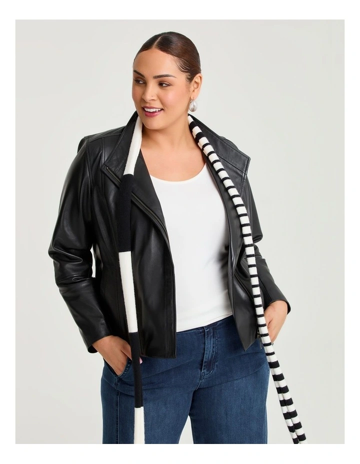 Thin Stripe Scarf in Black/white image 2