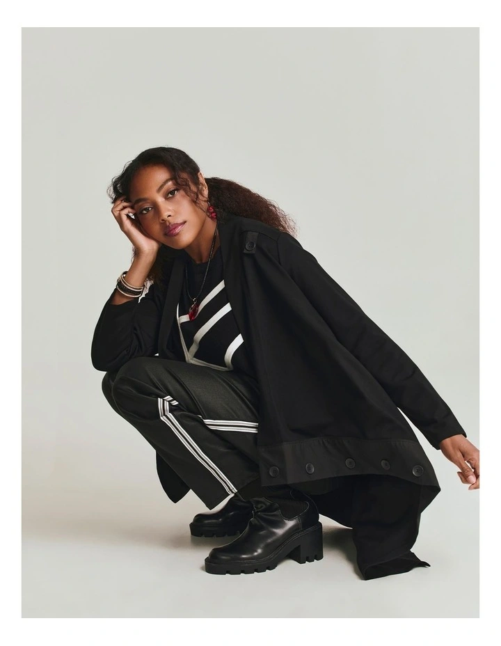 Coated Stripe Barrel Jean in Black image 4