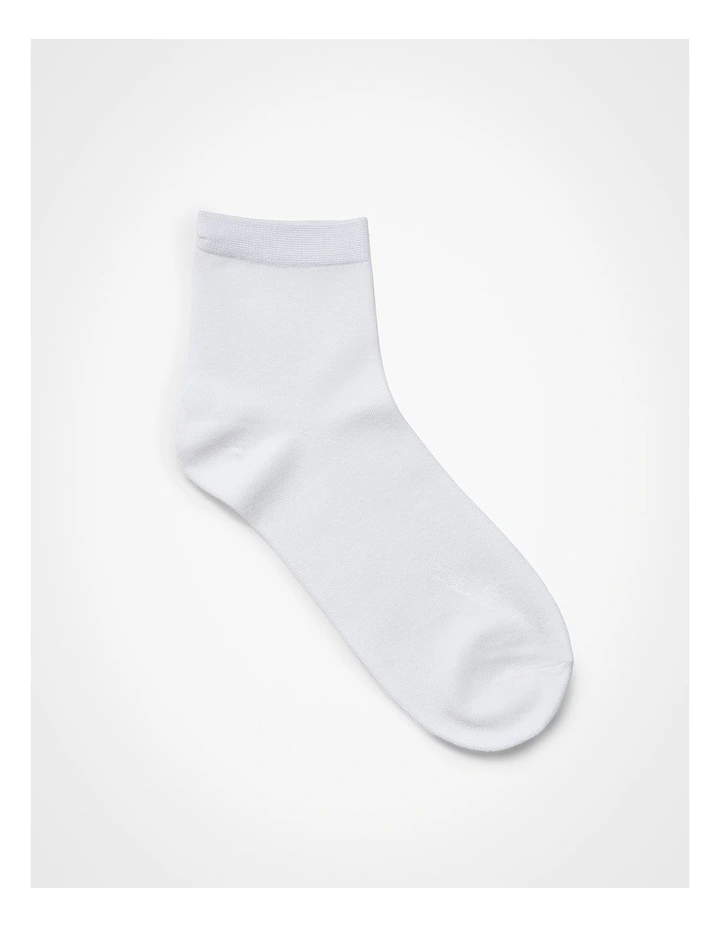 Bamboo Socks 5 Pack in White image 2