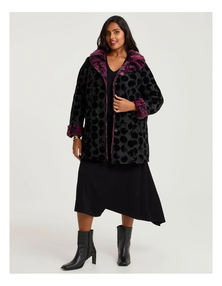 Deja Vu Faux Fur Reversible Coat in Black/Berry image 2