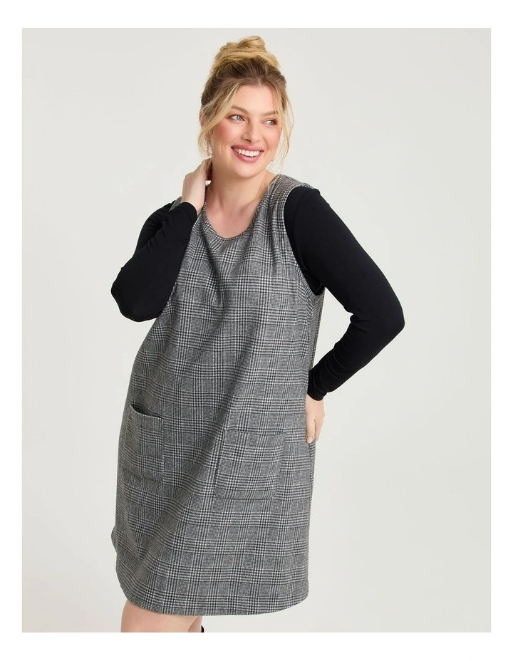 Sleeveless Shift Dress in Check image 3