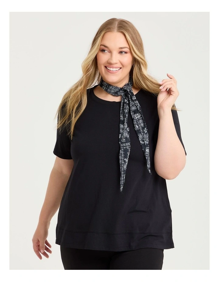Bandana Thin Scarf With Loveheart Black/white image 2