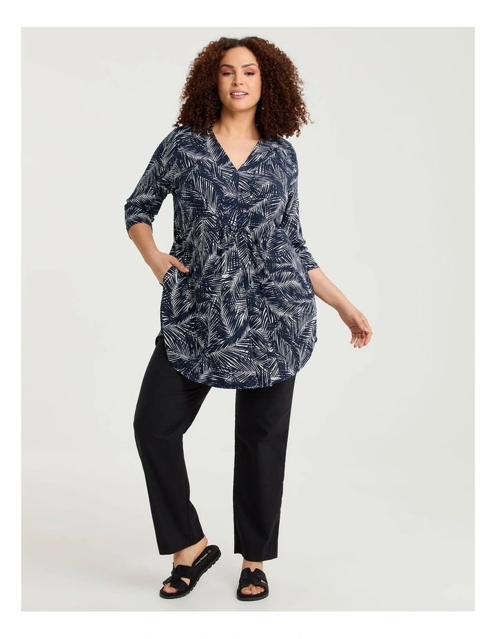 Susie V-neck Tunic Navy Palm Print image 3