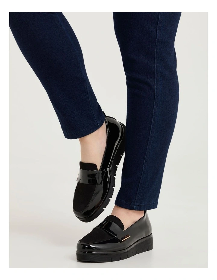 Trim Wedge Loafer in Black image 6