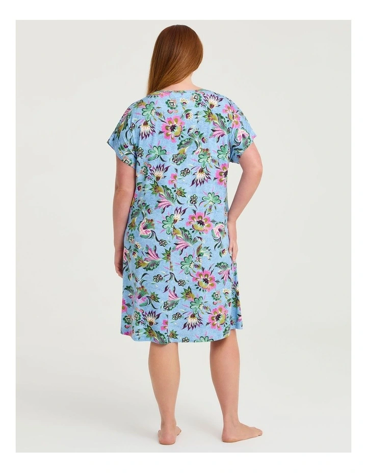 Bamboo Petals Spliced Nightie Print image 2