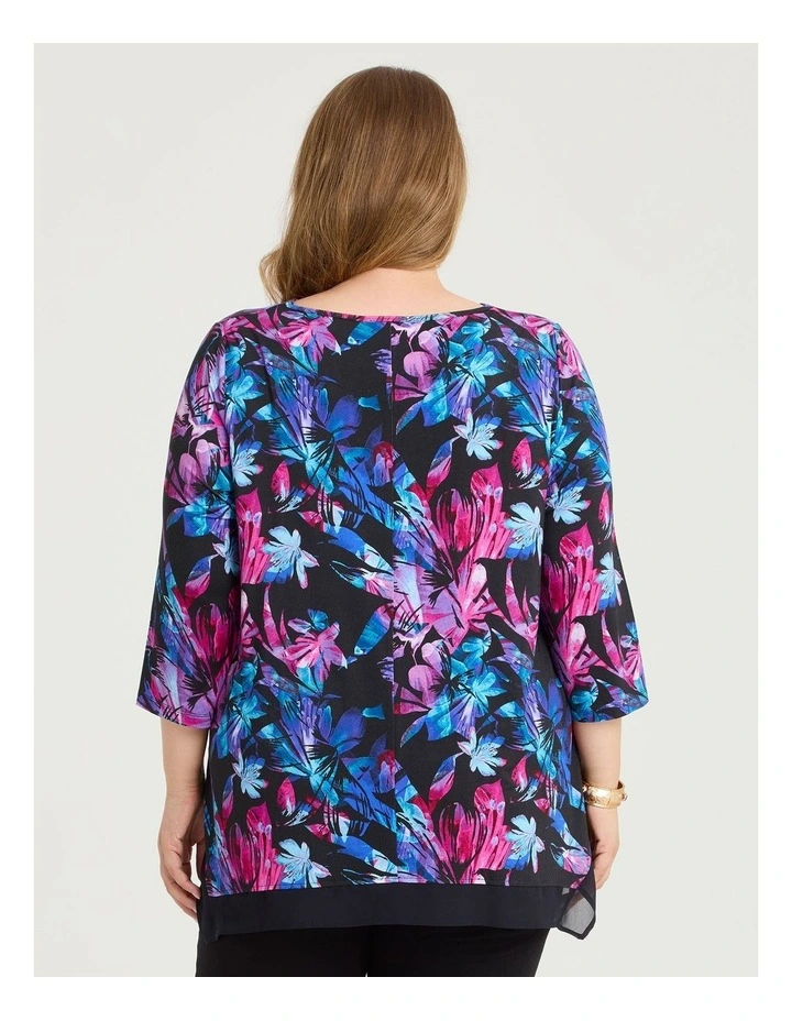 Bamboo Flower Burst Chiffon Hem Top Print image 2