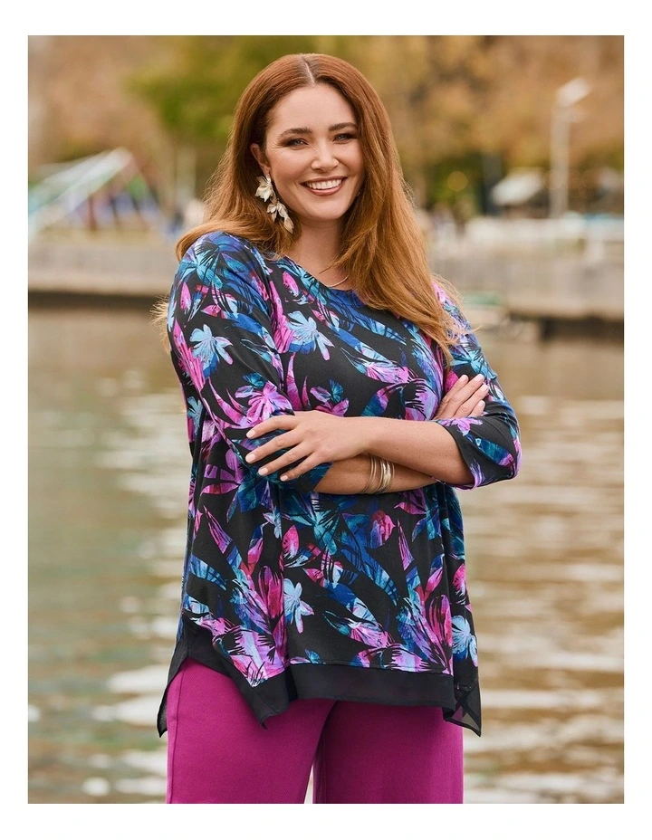 Bamboo Flower Burst Chiffon Hem Top Print image 4