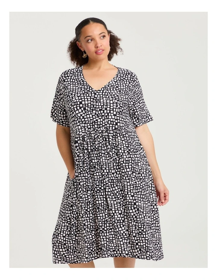 Joy Printed Dress Black Square Print image 4
