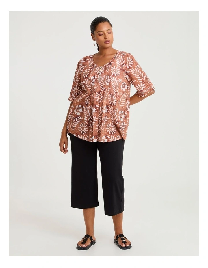 The Travel Wide Leg Crop Jean Black image 4