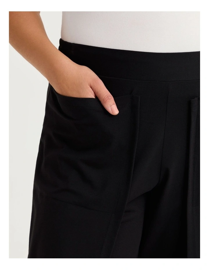 Elevate Crop Skant Black image 4