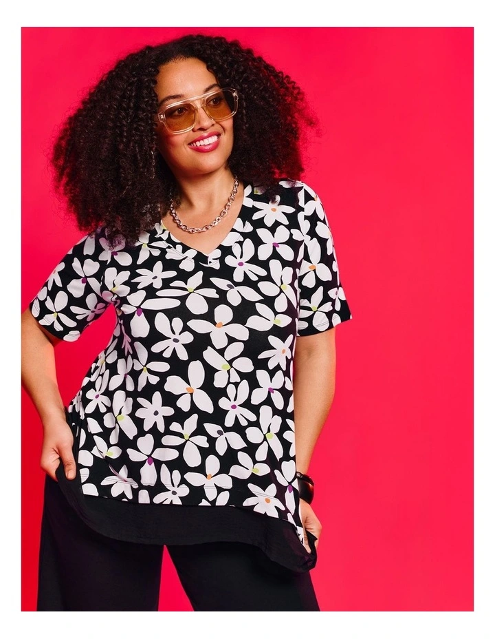 Natural Daisy Top Print image 4