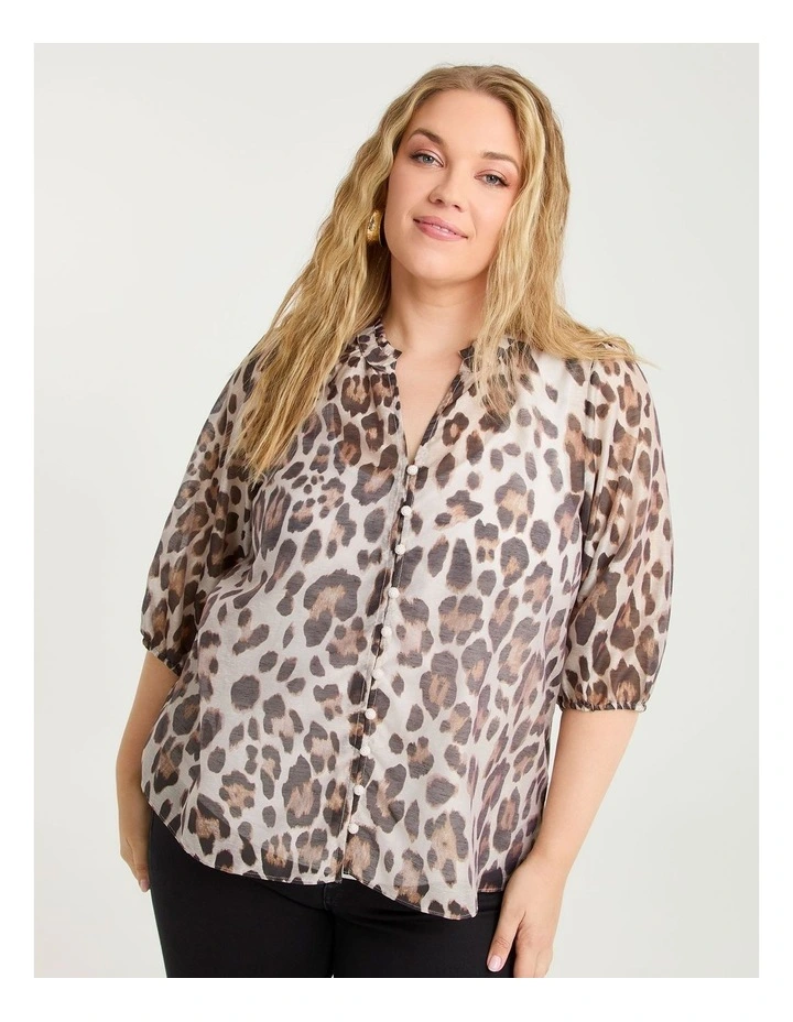 Lyocell Linen Blend Animal Top Print image 1