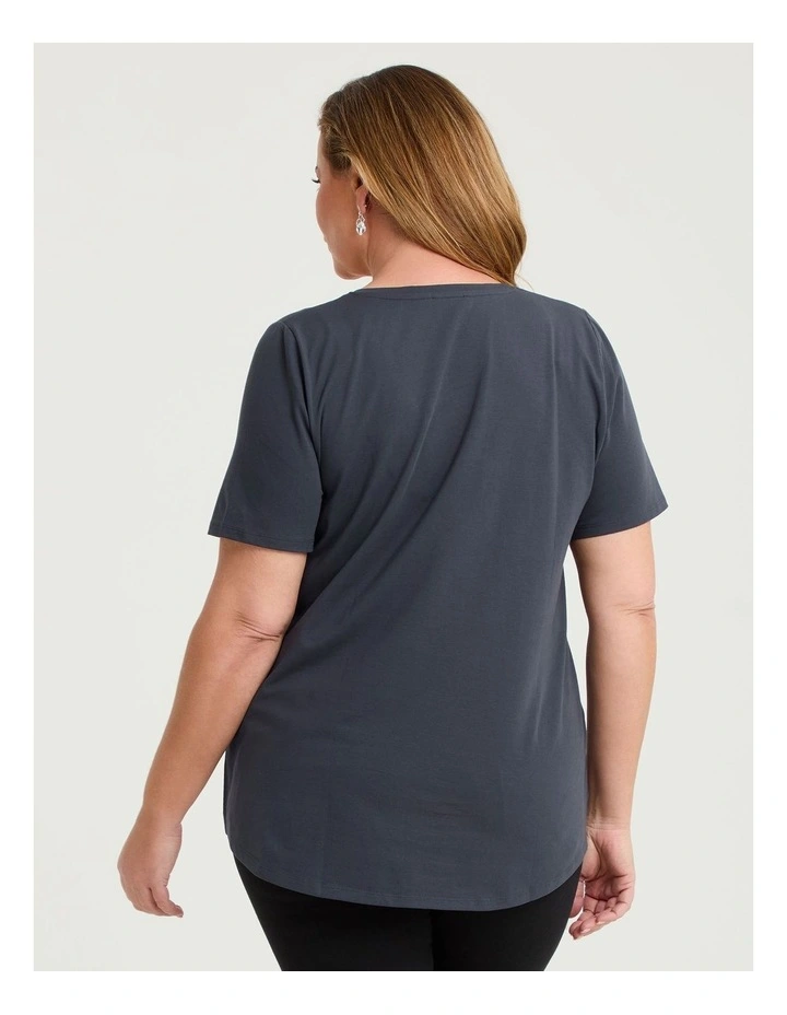 Good Earth Australian Cotton V-neck T-shirt image 2