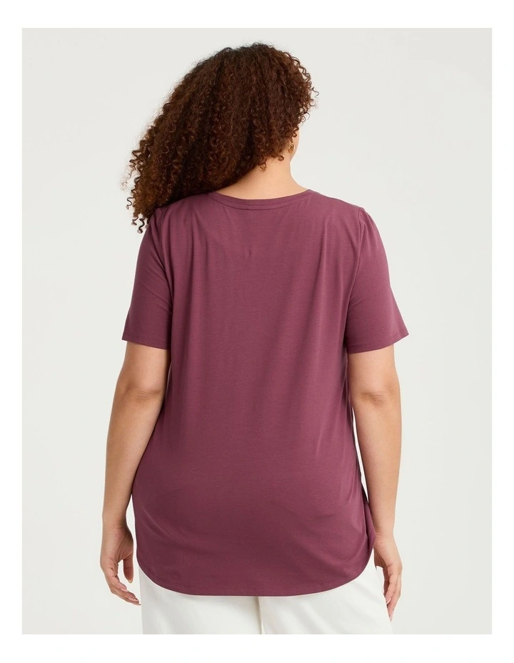 Australian Cotton V-neck T-shirt Beetroot image 2