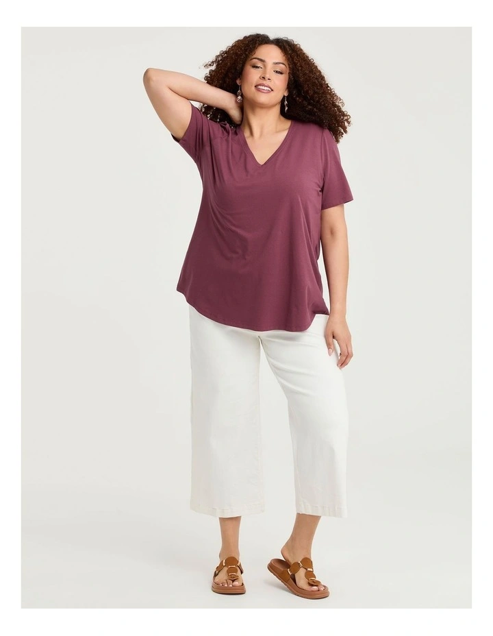 Australian Cotton V-neck T-shirt Beetroot image 3