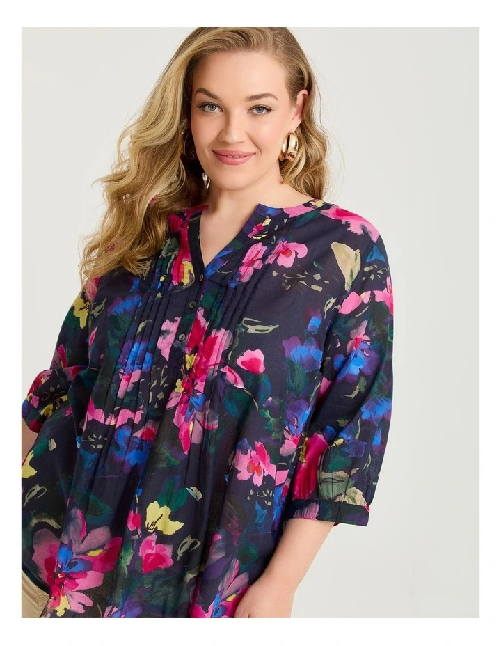 Cotton Bloomfield Pintuck Top Navy Floral image 3