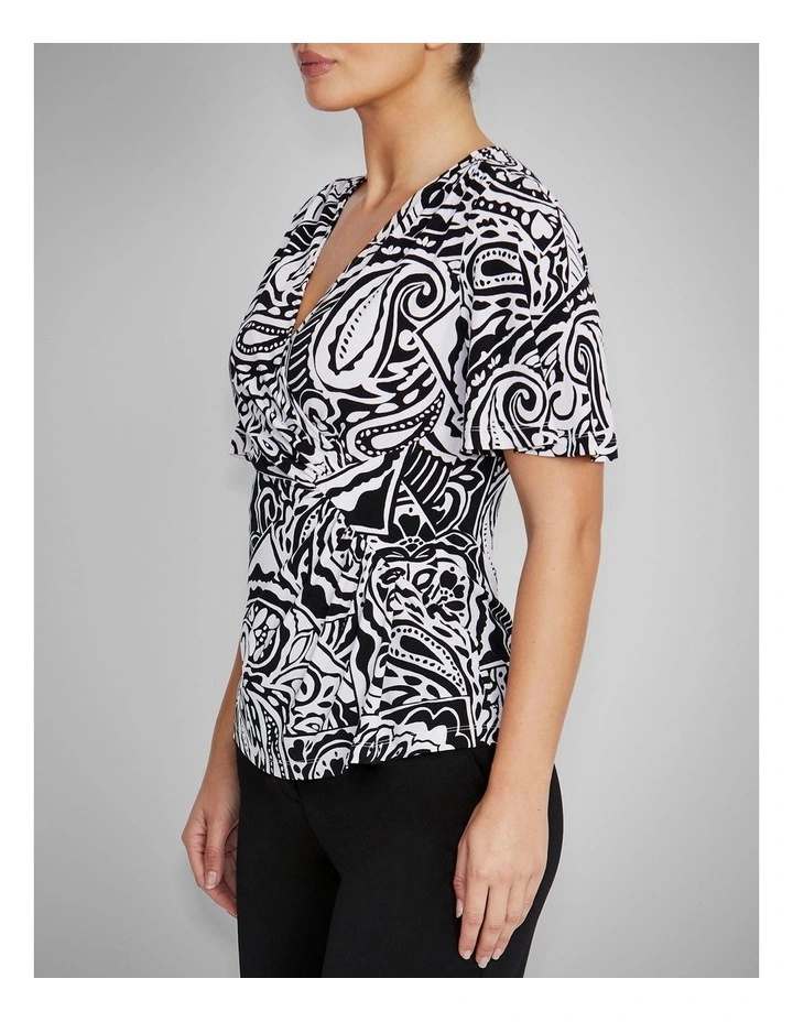 Como Jersey Top in Black & Ivory Paisley Print image 3