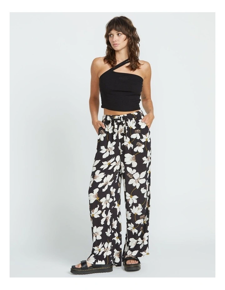 Shore Shackin Pants in Black image 4