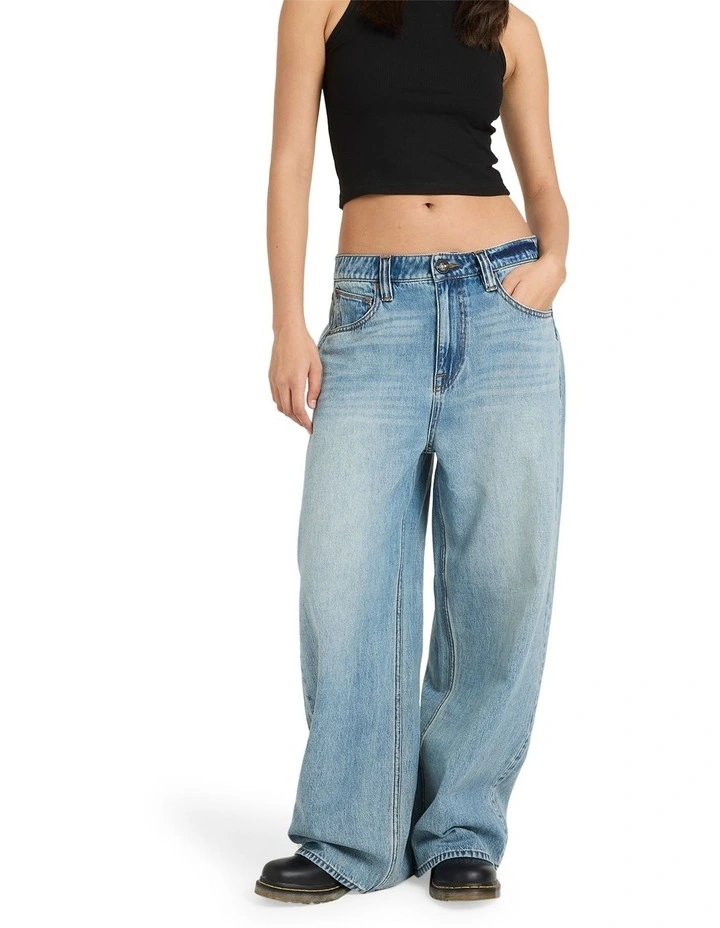 Beeggy Denim Jeans in Dusty Blue Wash image 1