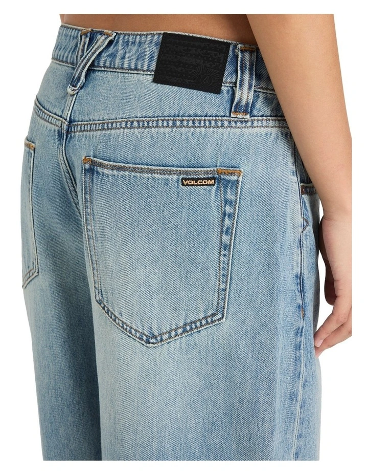 Beeggy Denim Jeans in Dusty Blue Wash image 4