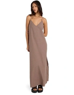 Fallllin Maxi Dress in Earth