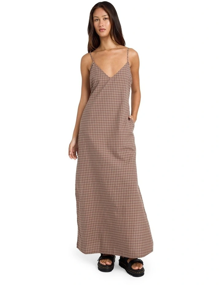 Fallllin Maxi Dress in Earth image 5