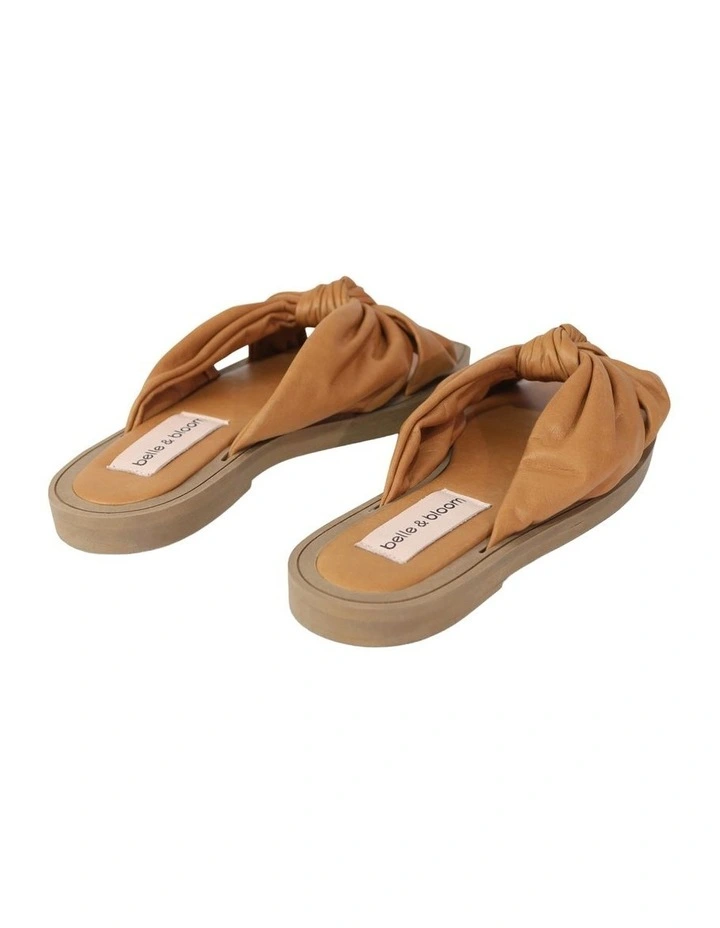 You & I Knot Detail Leather Slides in Caramel image 4