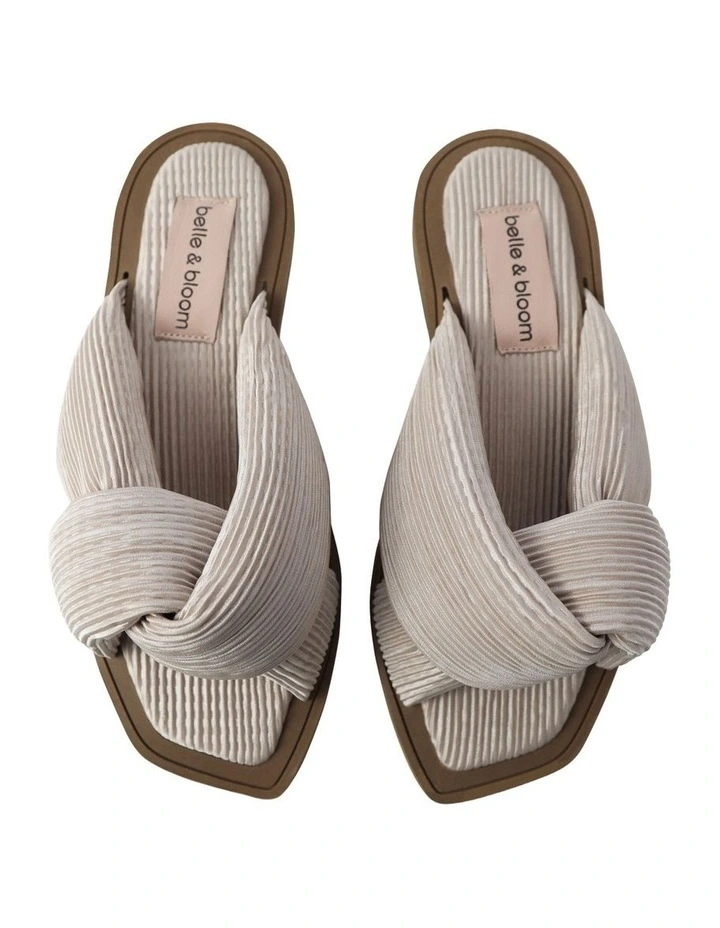 Oblivion Slides in Stone image 2