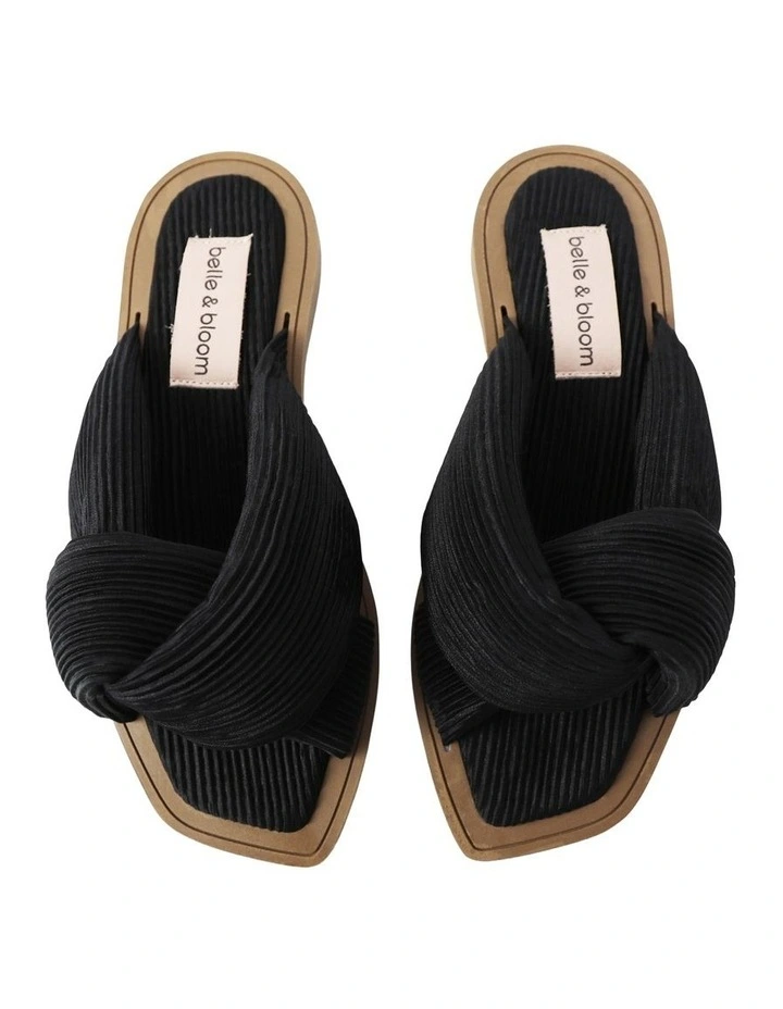 Oblivion Slides in Black image 2