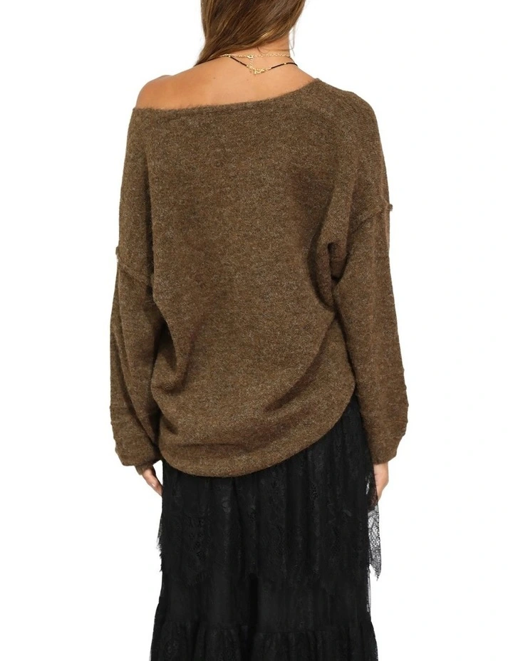 Cloud Kiss Knit in Chocolate image 3