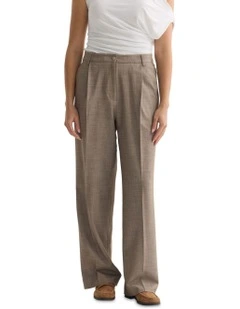Billie Single Pleat Pant in Mocha