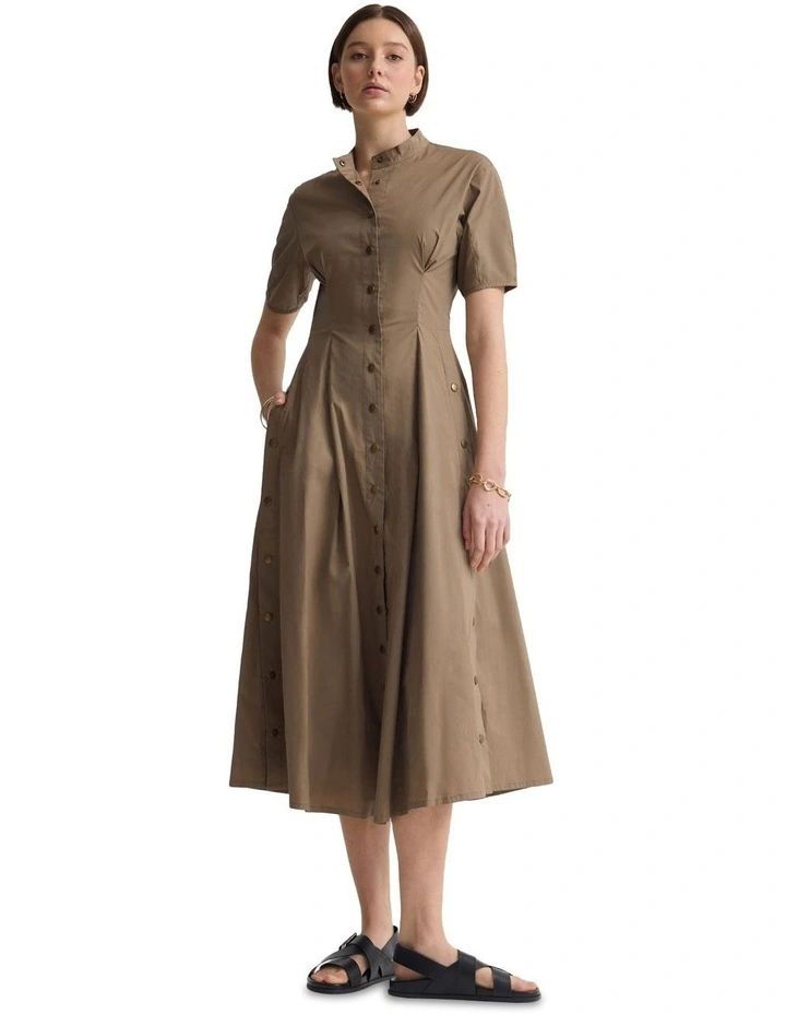 Olyvia Snaps Midi Dress in Mocha image 5