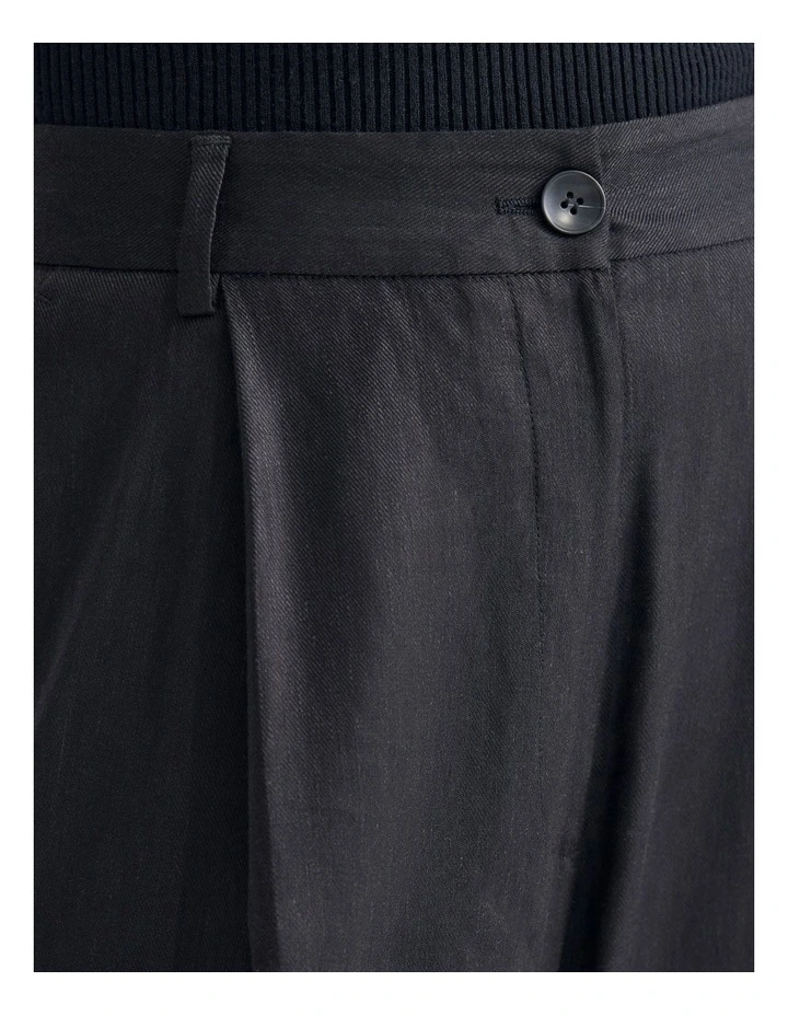 Margot Pant in Black image 6