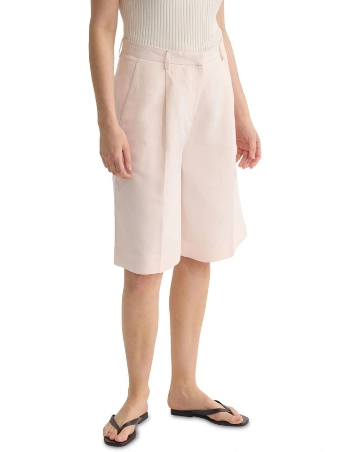 Peggy Bermuda Shorts in Pink image 4