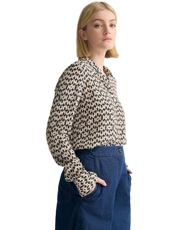 Poppy Printed Blouse in Navy image 3