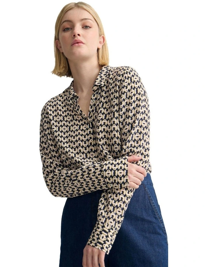 Poppy Printed Blouse in Navy image 4