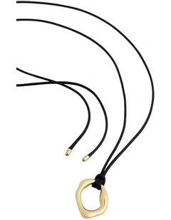 Sofia Thong Pendant Necklace in Black
