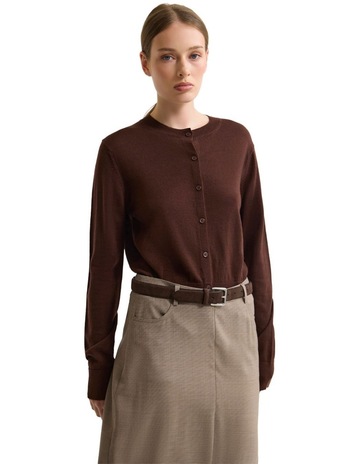 Chestnut colour