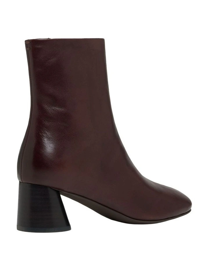 Briar Boot in Coffee image 2