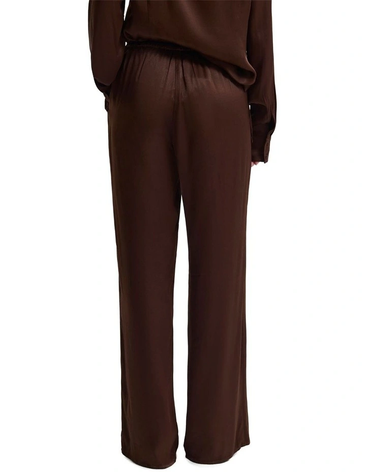 Willow Viscose Silky Pant in Chocolate image 2