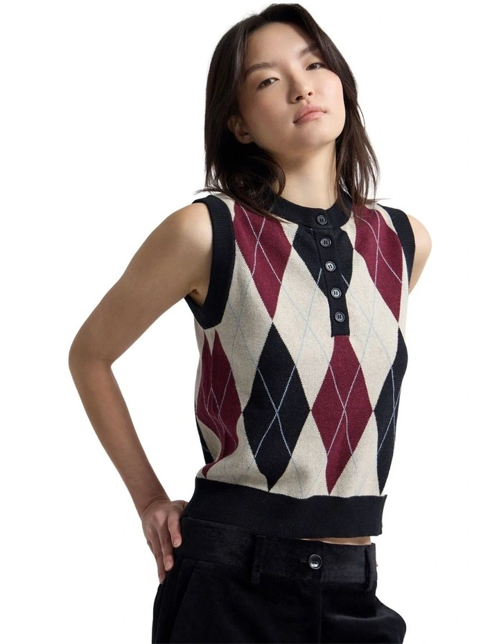 Carina Argyle Vest in Black image 7