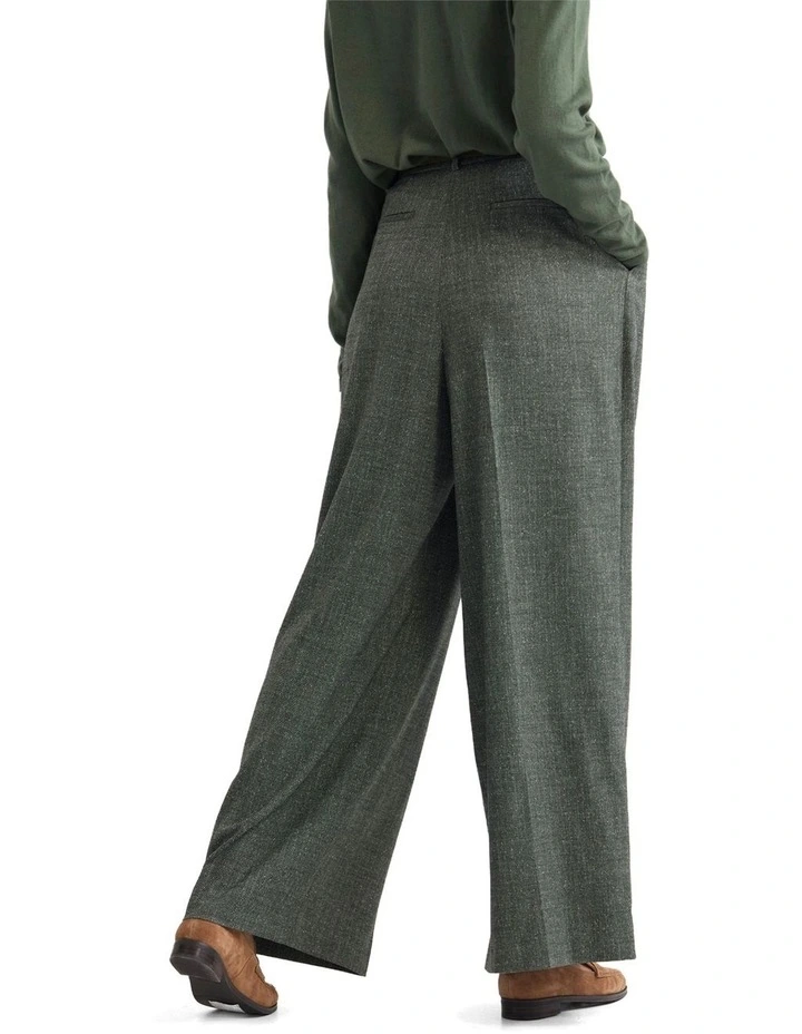 Margot Pant in Green image 2