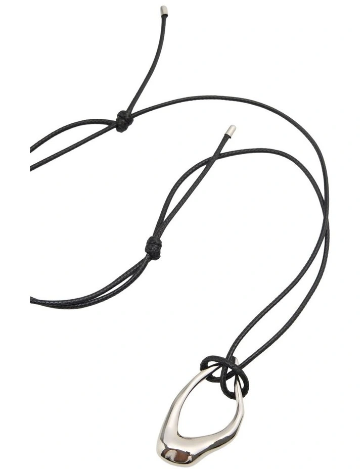 Lilith Thong Pendant Necklace in Silver/Black image 2