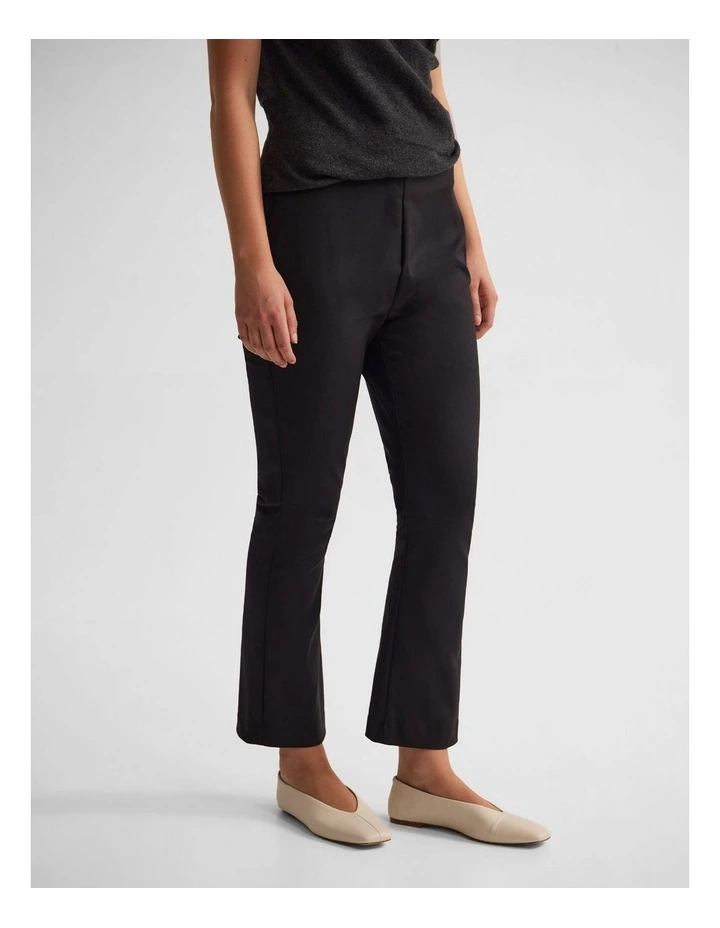 Blade Stretch Crop Pants in Black image 3