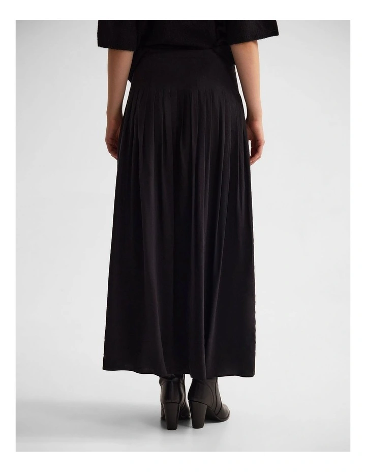 Lauren Pleated Skirt in Black image 2
