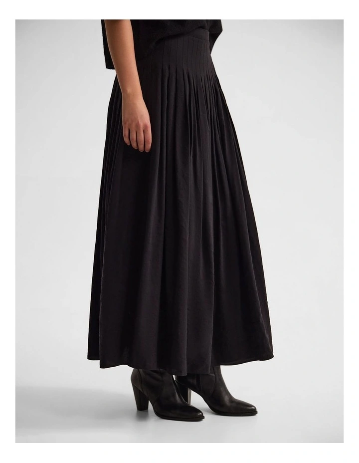 Lauren Pleated Skirt in Black image 3