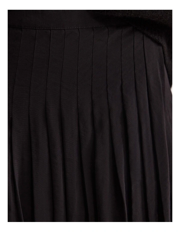 Lauren Pleated Skirt in Black image 6