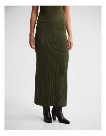 Dark Green colour
