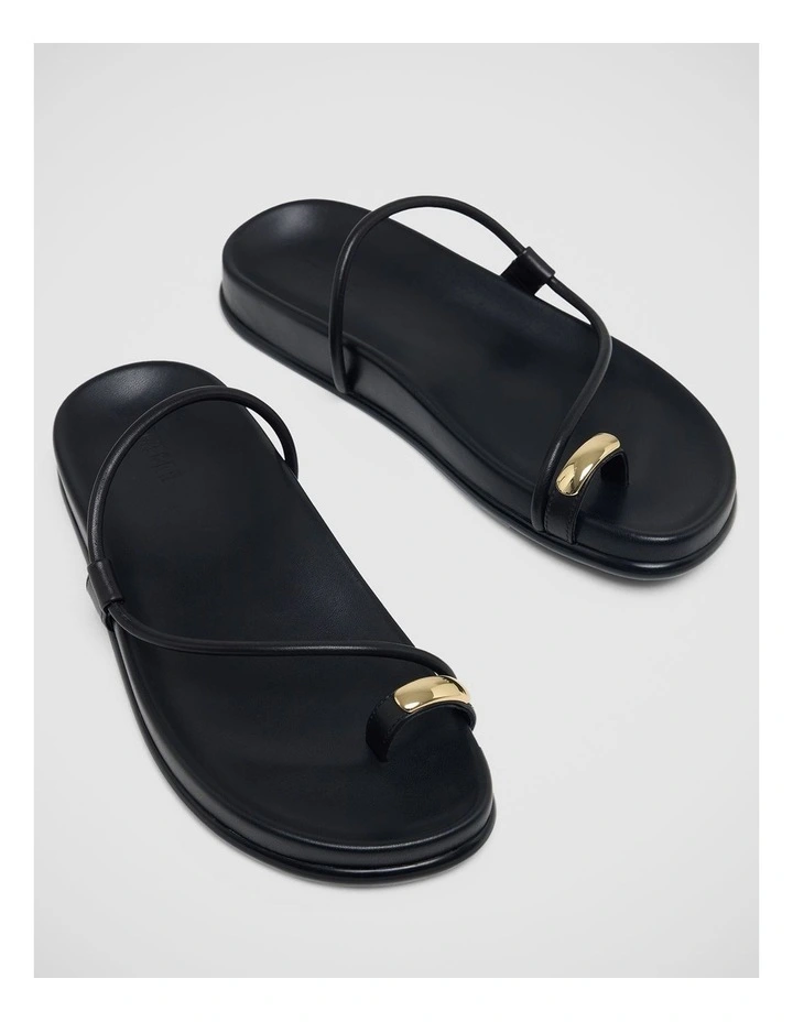 Lee Toe Ring Sandal in Black image 5